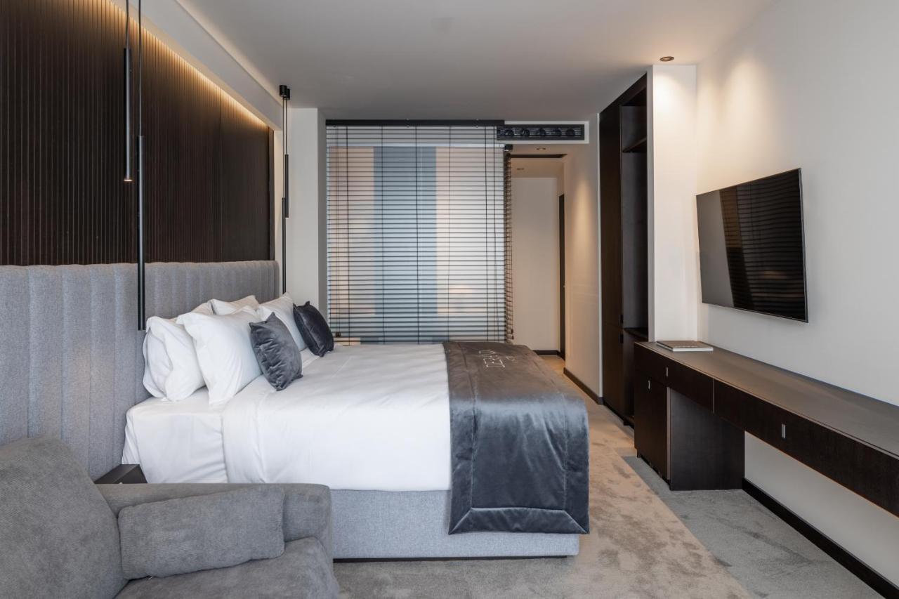 Derand Hotel Pristina Esterno foto