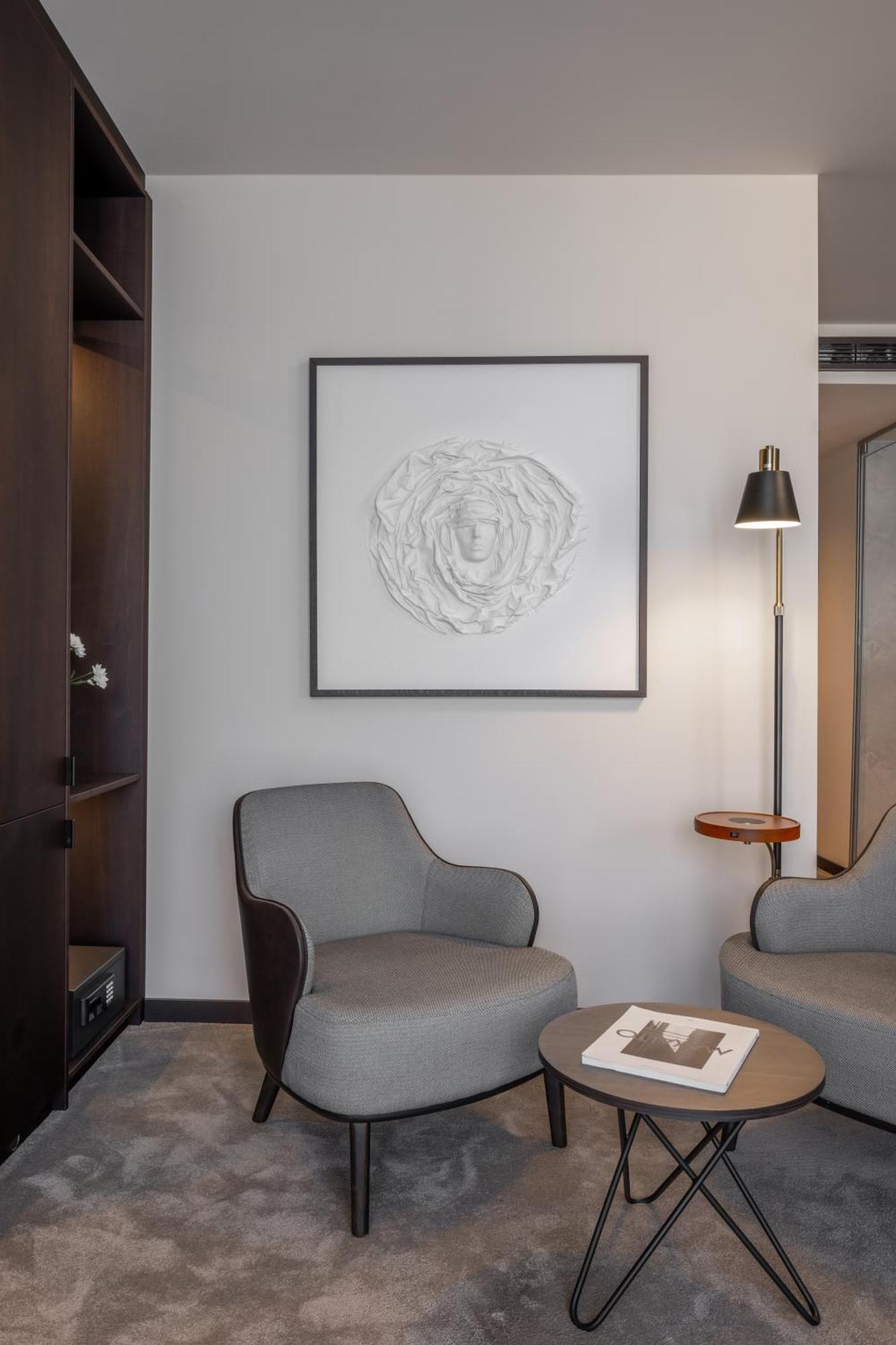 Derand Hotel Pristina Esterno foto