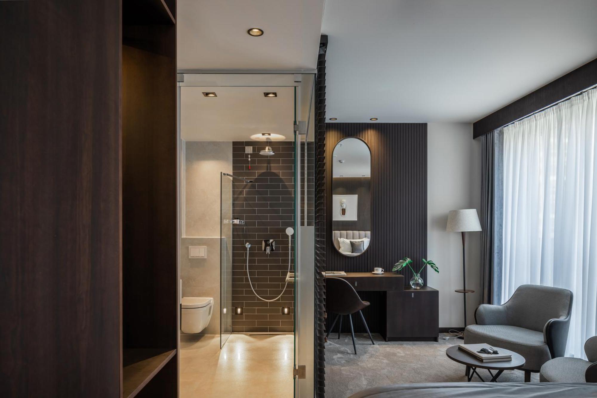 Derand Hotel Pristina Esterno foto