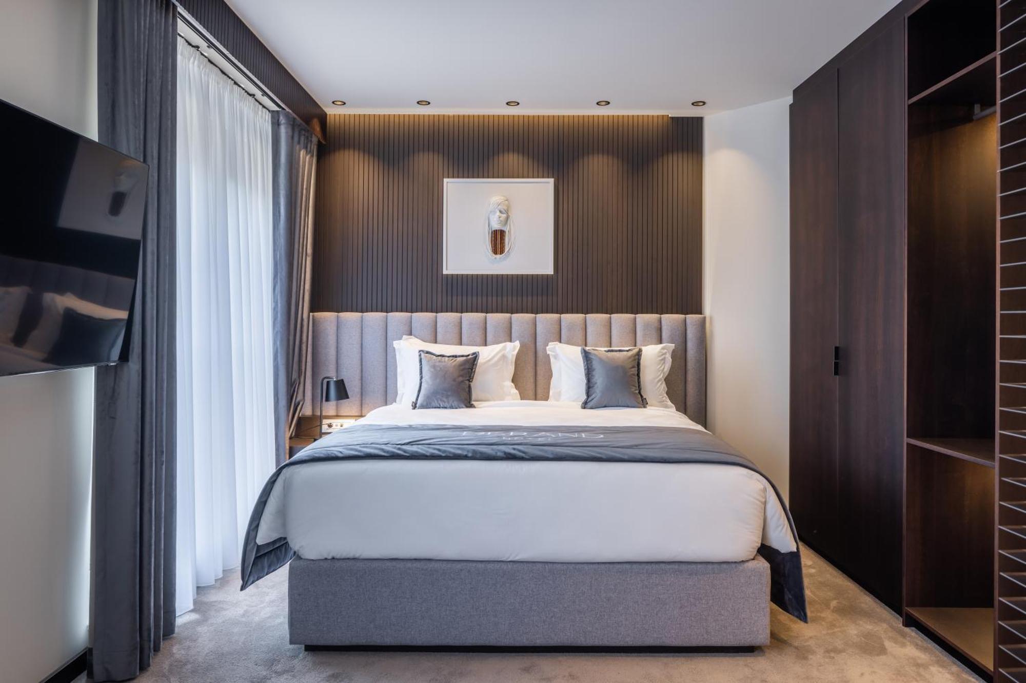 Derand Hotel Pristina Esterno foto