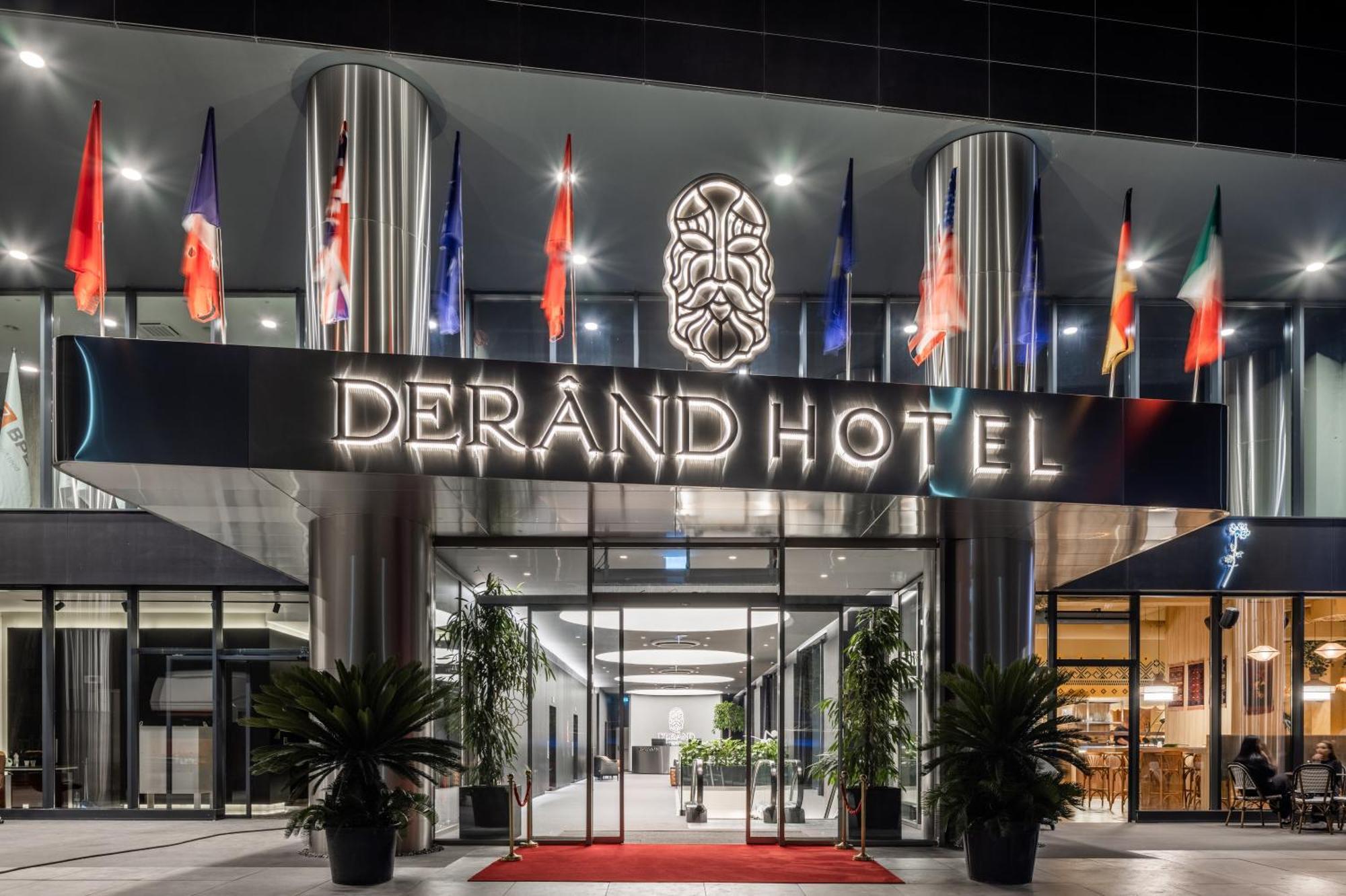 Derand Hotel Pristina Esterno foto