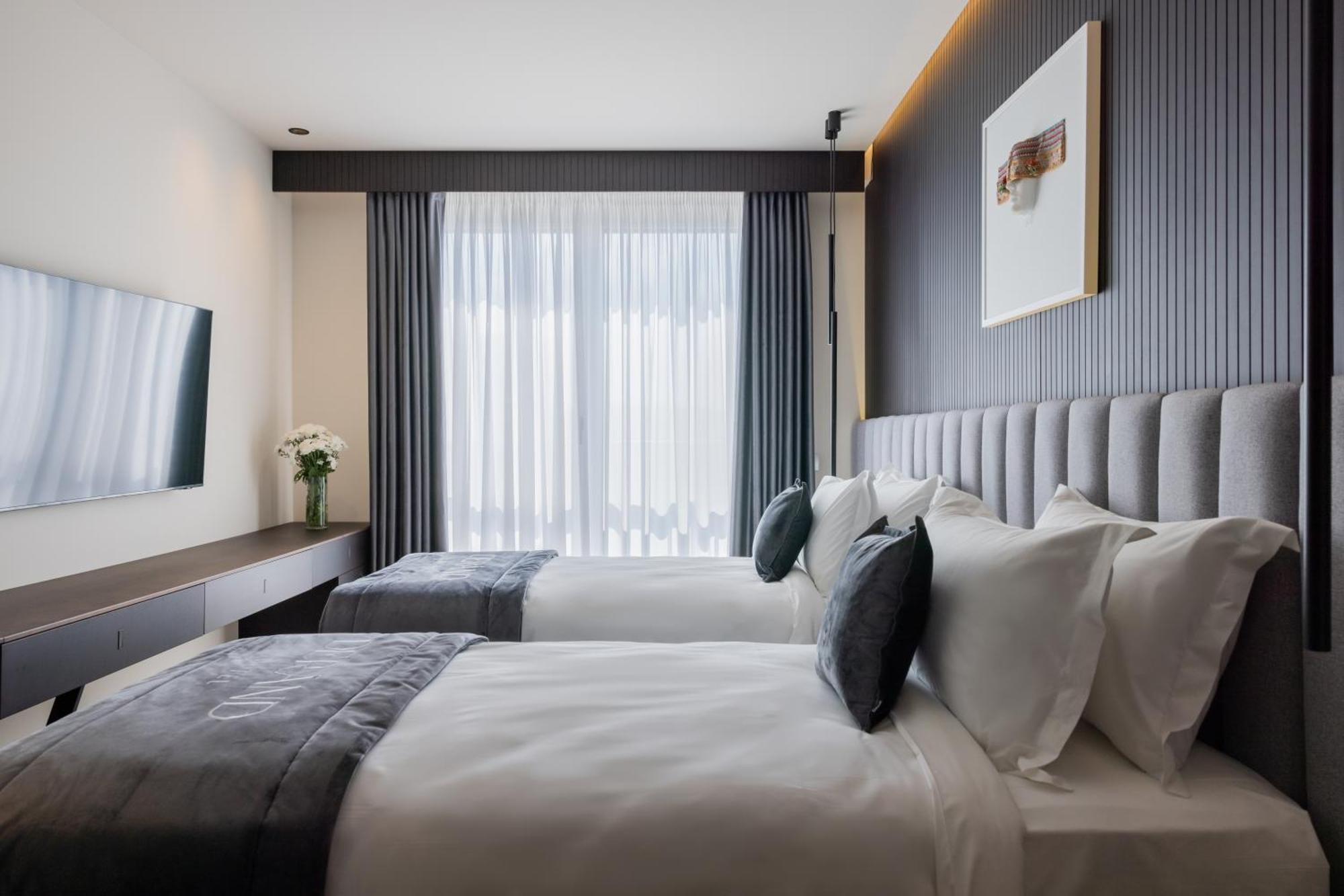 Derand Hotel Pristina Esterno foto