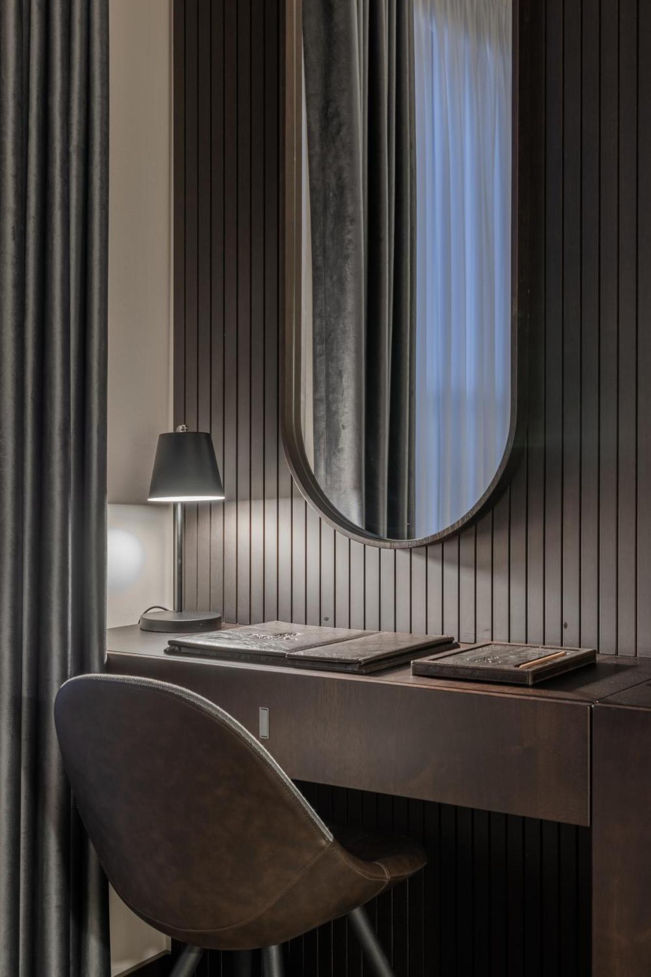 Derand Hotel Pristina Esterno foto