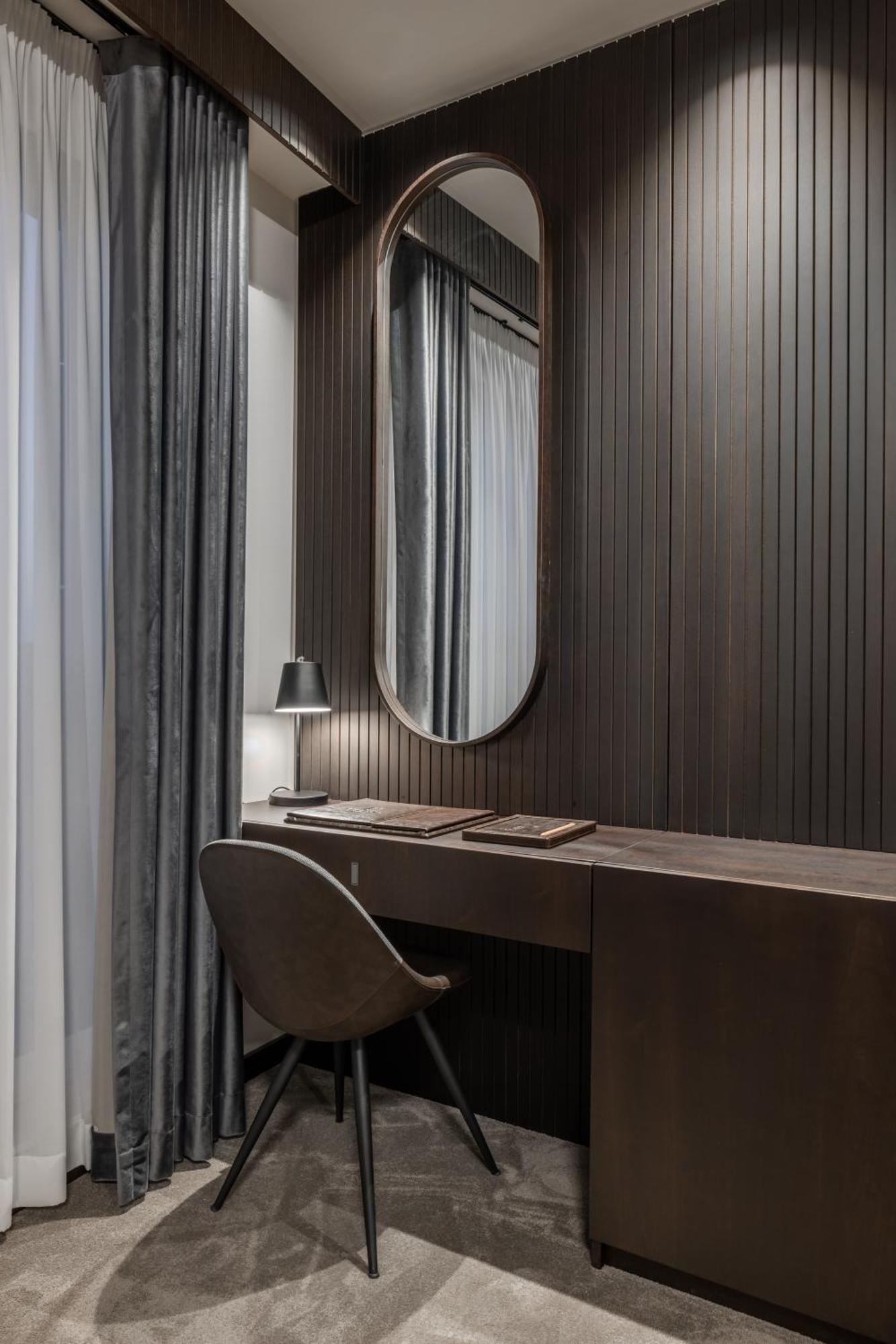 Derand Hotel Pristina Esterno foto