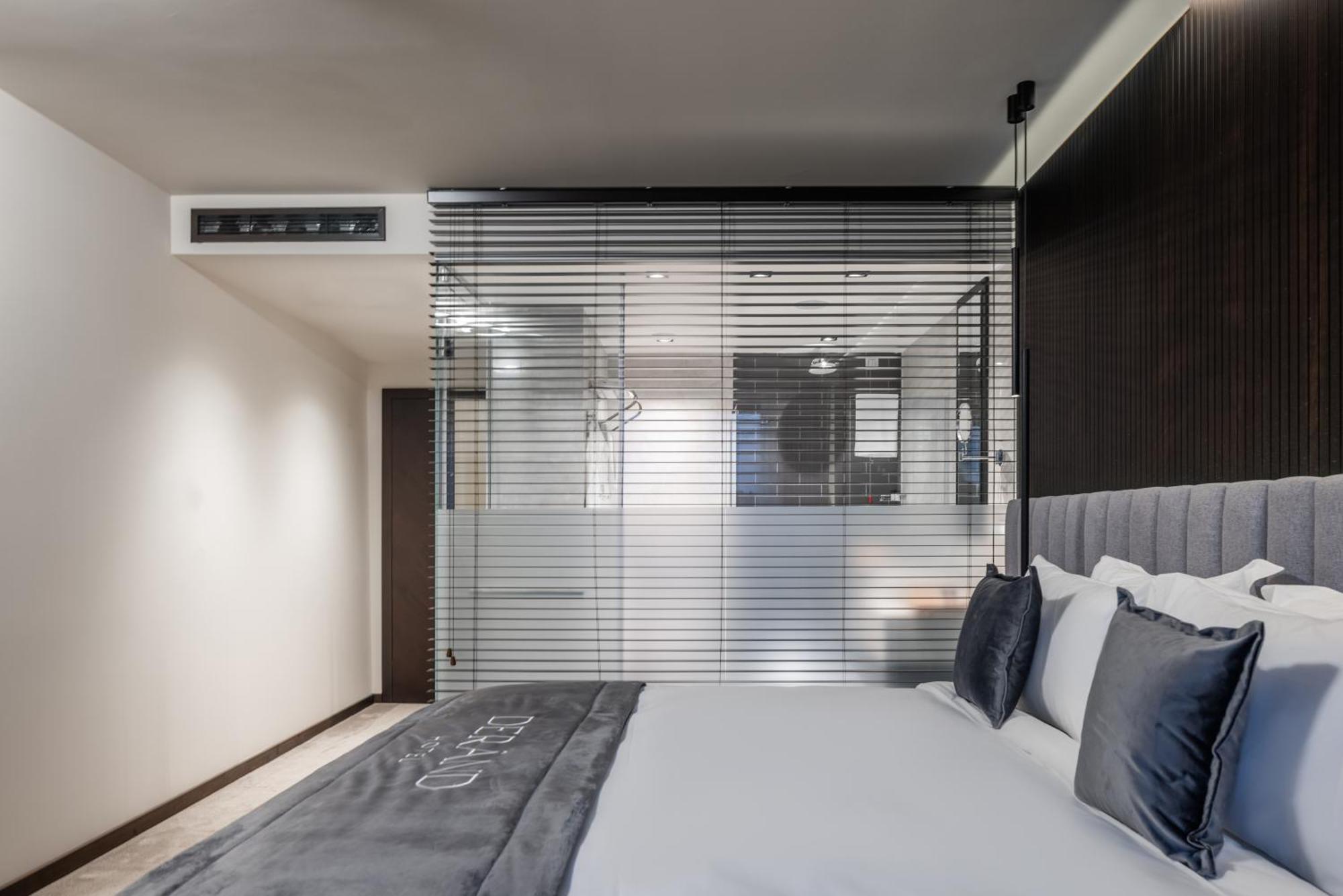 Derand Hotel Pristina Esterno foto